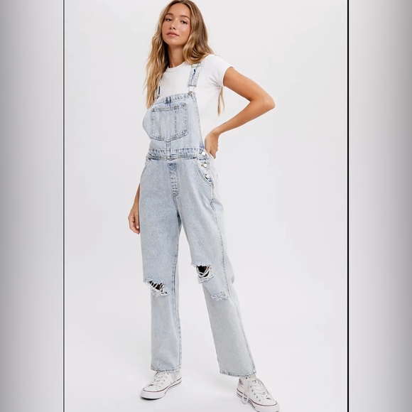 Light Distressed Ripped Overalls - Picture 2 of 2